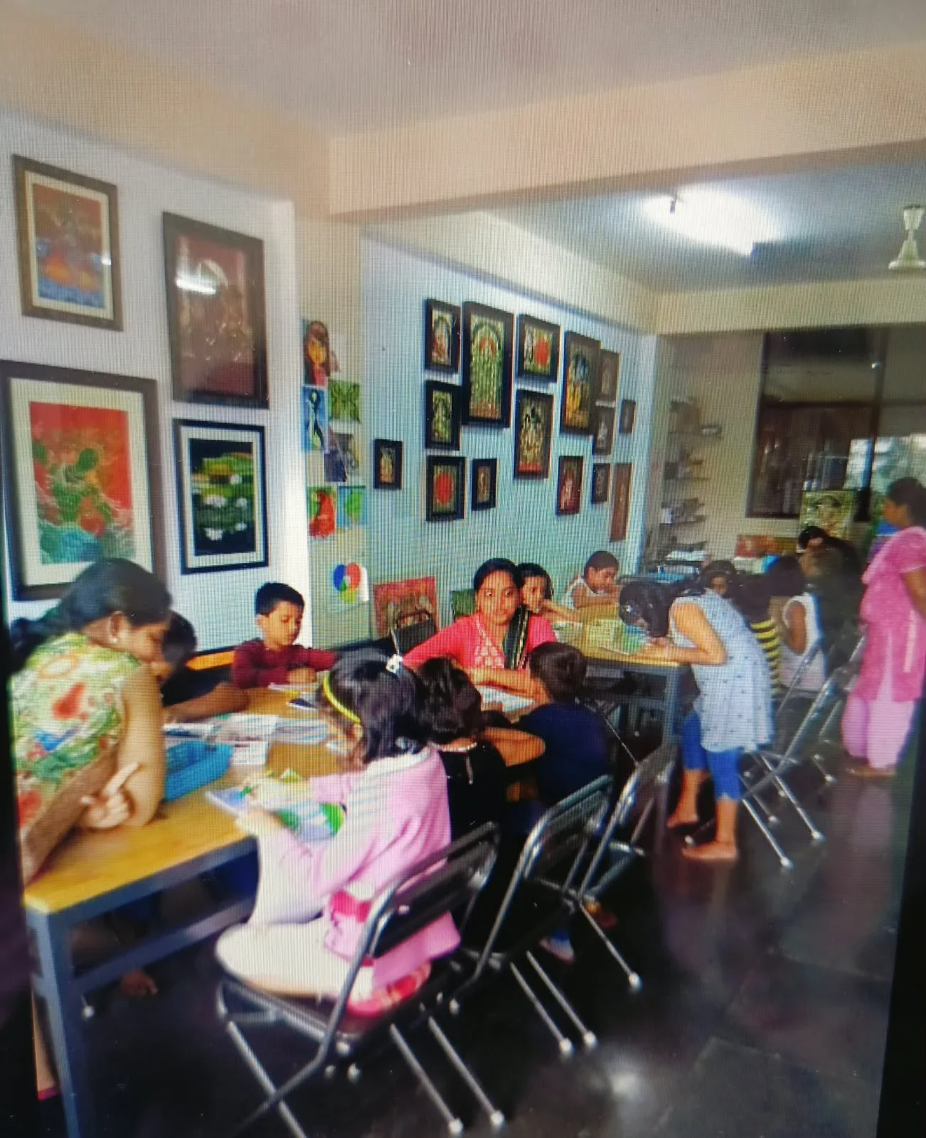 Make Your Weekends Creative: Varnaalaya Arts Classes in Bangalore for All Ages
